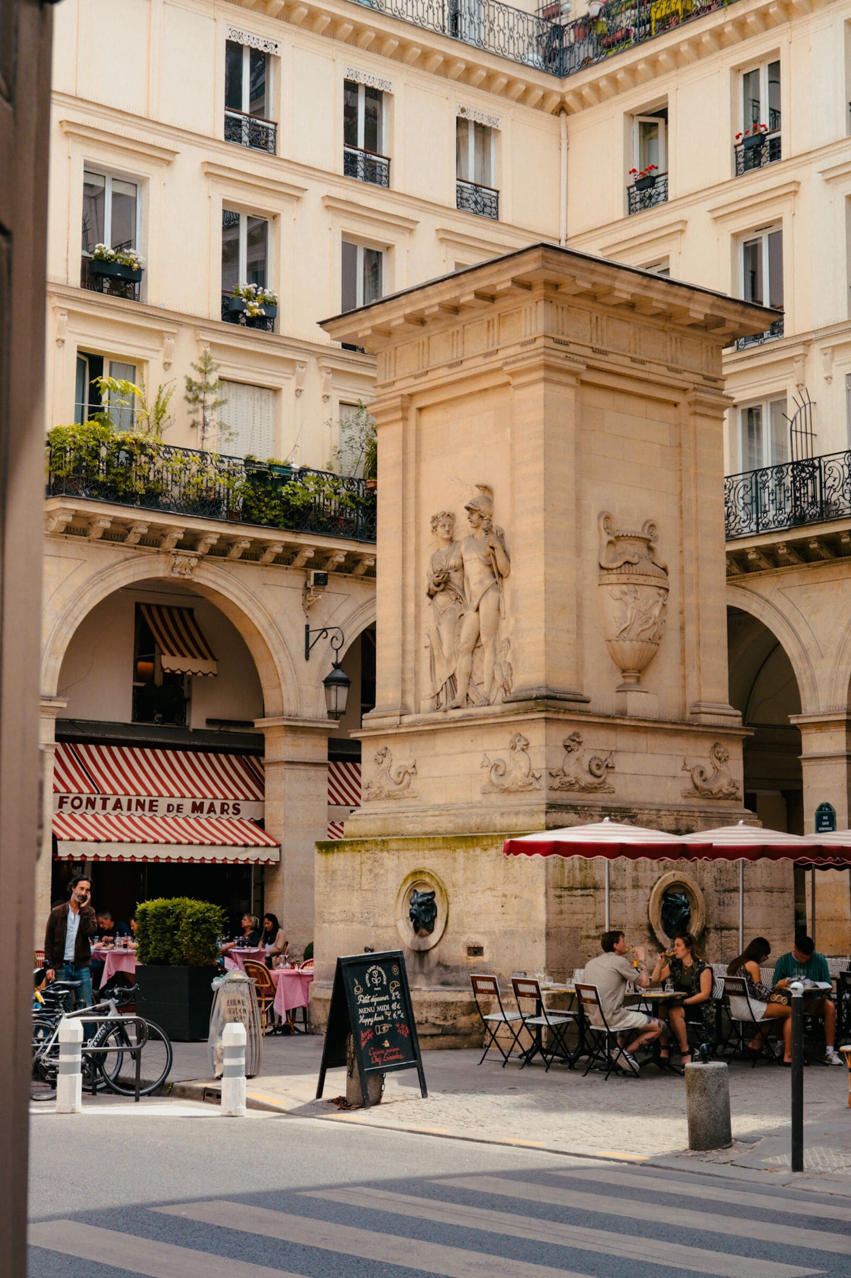 hotel u parizu pexels-celine-3776818-13291088